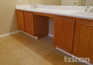 2188 Alisa Maria Way in Las Vegas, NV - Building Photo - Building Photo