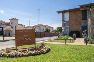 The Citadel in Dallas, TX - Building Photo