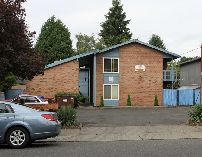 Chantilly Square in Portland, OR - Foto de edificio - Building Photo