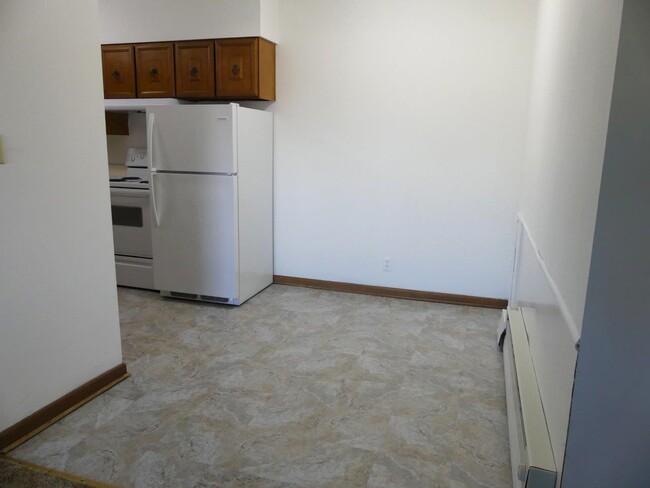 Winsor Apartments in Mitchell, SD - Building Photo - Building Photo