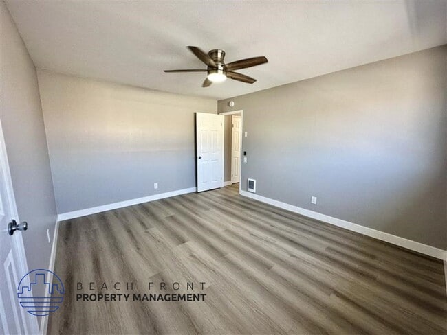 2215 Nelson Ave. in Redondo Beach, CA - Foto de edificio - Building Photo