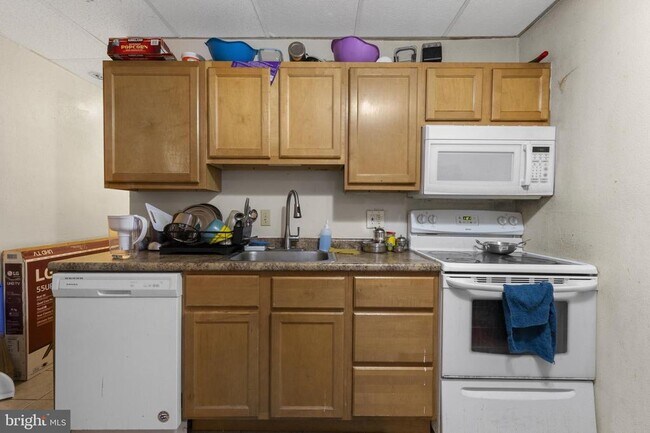 4034 Baring St in Philadelphia, PA - Building Photo - Building Photo