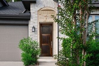 151 Silva Creek Trl in Willis, TX - Building Photo - Building Photo
