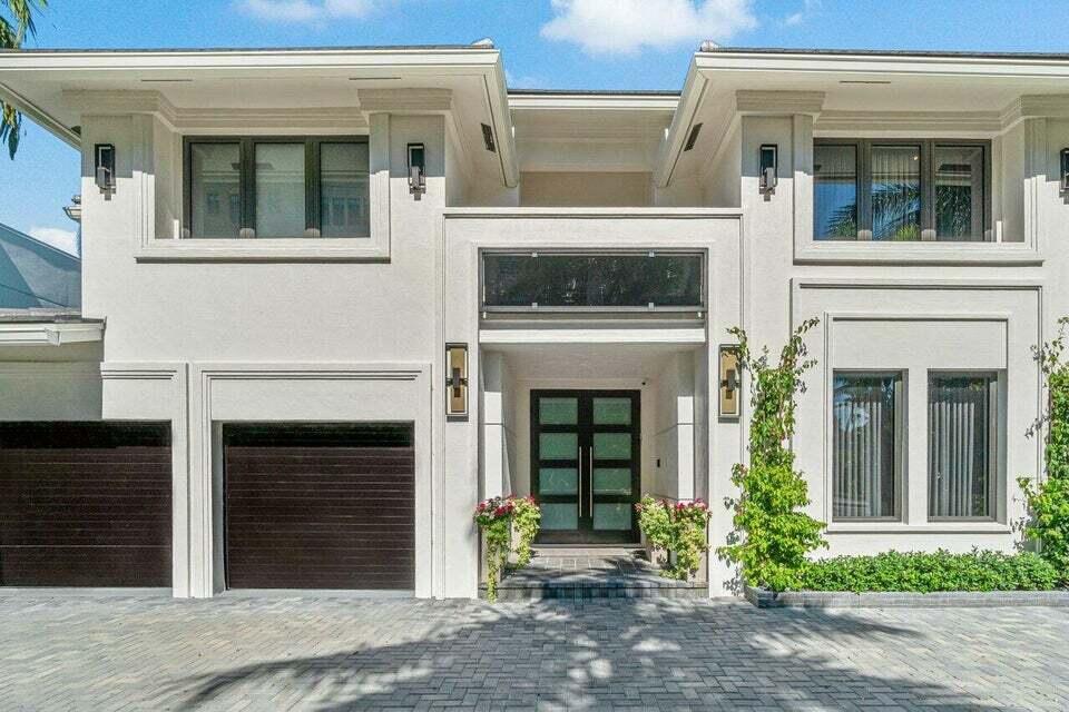 250 NE Mizner Blvd in Boca Raton, FL - Foto de edificio