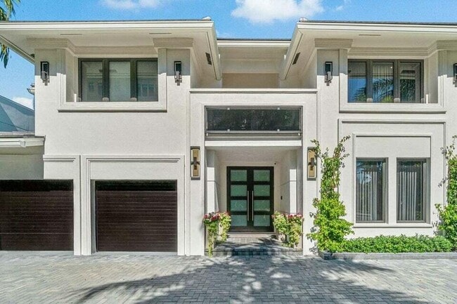property at 250 NE Mizner Blvd
