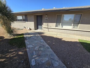 8615 E Bellevue Pl in Tucson, AZ - Building Photo - Building Photo