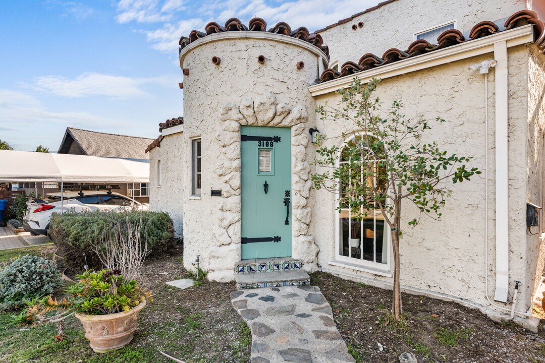 3188 Atwater Ave in Los Angeles, CA - Building Photo