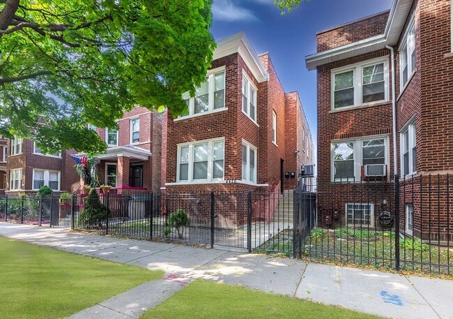 4426 N Bernard St, Unit 1