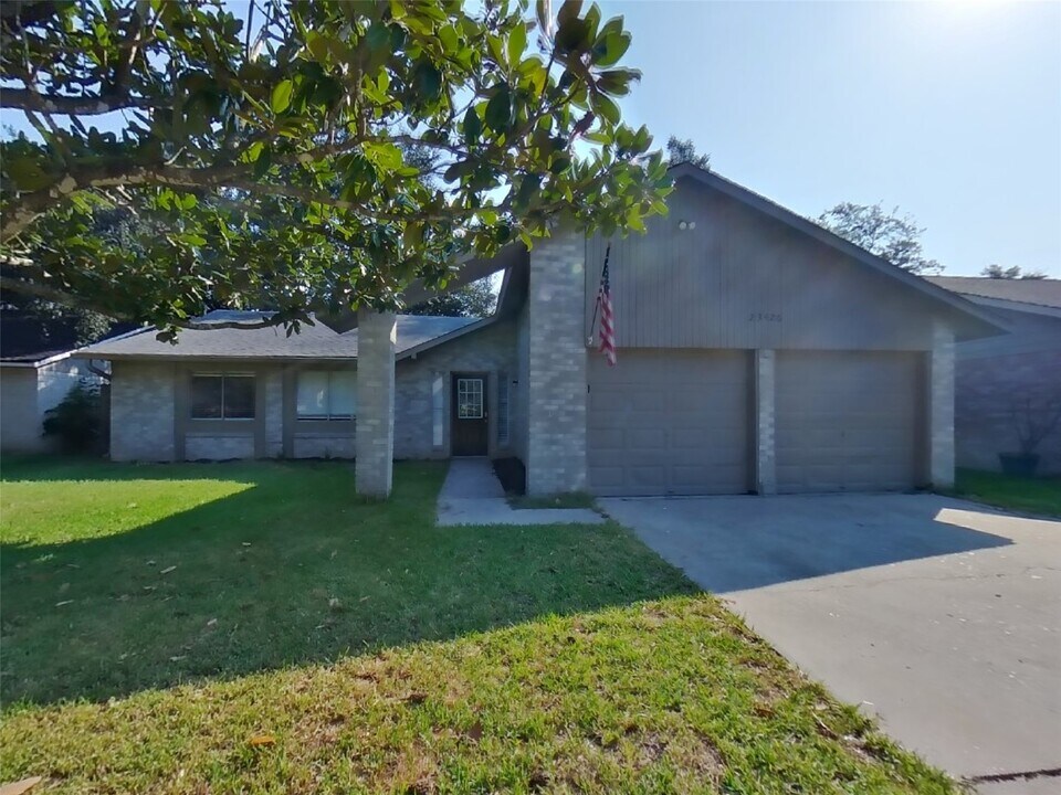23426 Canyon Lake Dr in Spring, TX - Building Photo