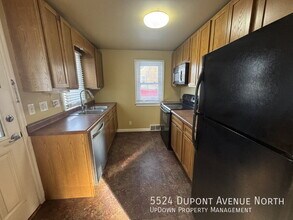 5524 Dupont Ave N in Minneapolis, MN - Building Photo - Building Photo
