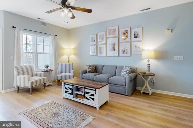 property at 34670 Villa Cir