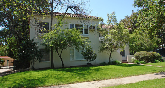 1156-1162 Orange Grove Blvd in Pasadena, CA - Foto de edificio - Building Photo