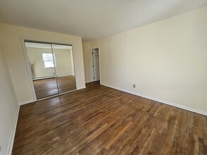 7 Maple Ridge Rd in Danbury, CT - Building Photo - Building Photo