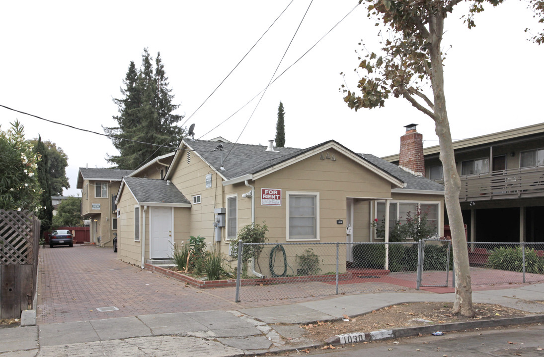 1030-1032 Adams St in Redwood City, CA - Foto de edificio