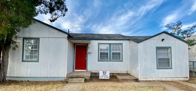 property at 2521 1st Pl