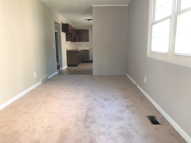 1831 5th Ave W in Huntington, WV - Building Photo - Building Photo