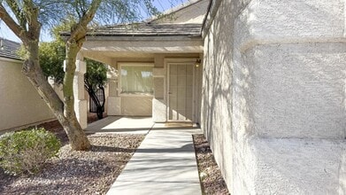 3275 Phantom Rock St in Las Vegas, NV - Building Photo - Building Photo
