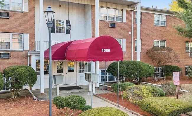 property at 1060 New Haven Ave