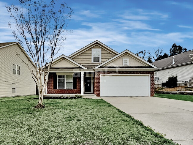 3195 Hidden Creek Dr