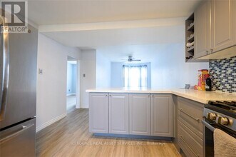 103 Macaulay St E in Hamilton, ON - Building Photo - Building Photo