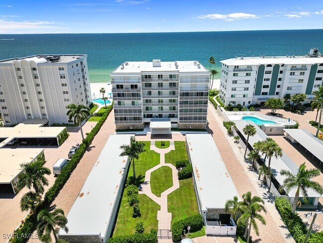 property at 1977 Gulf Shore Blvd N