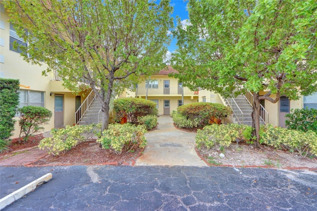 260 NW 19th St in Boca Raton, FL - Building Photo - Building Photo