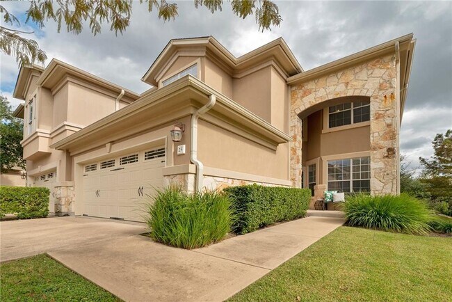 7901 Southwest Pkwy in Austin, TX - Building Photo - Building Photo