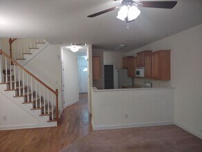 4652 Pooh Corner Dr in Raleigh, NC - Foto de edificio - Building Photo