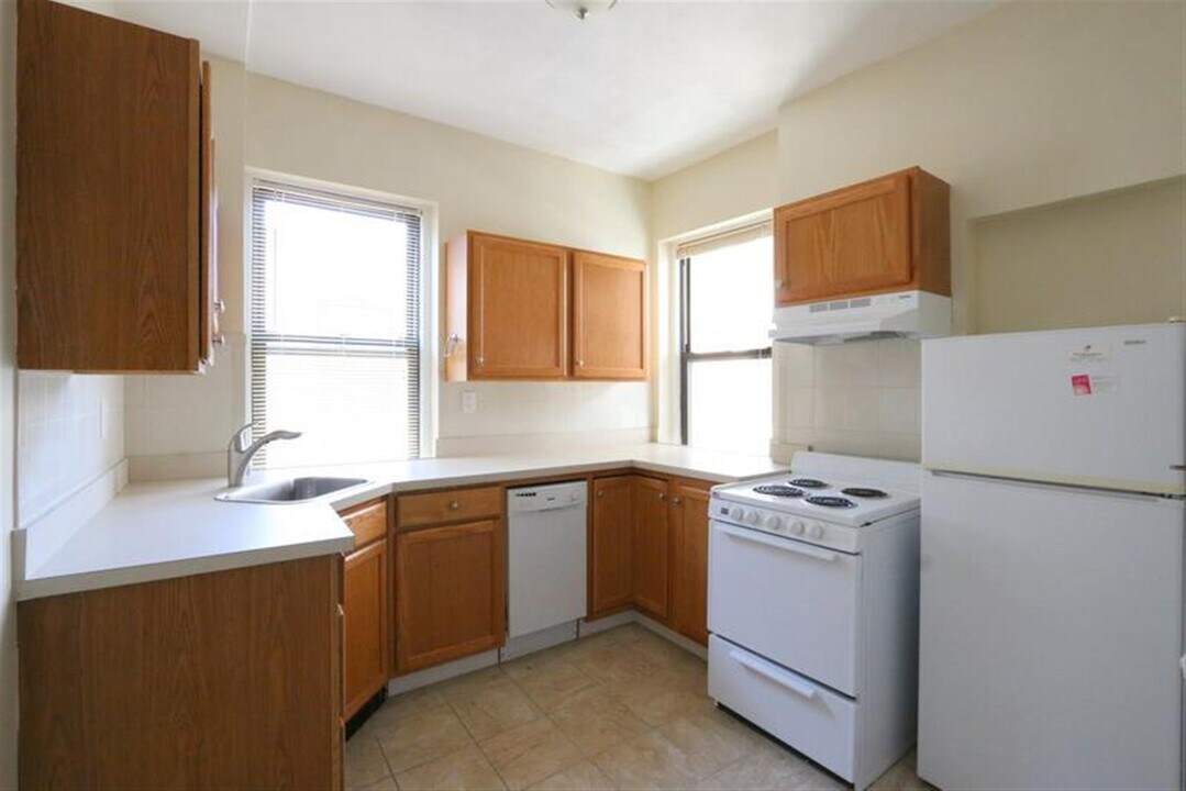 77 Hancock St in Cambridge, MA - Building Photo