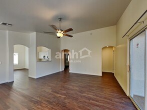 8554 W El Caminito Dr in Peoria, AZ - Foto de edificio - Building Photo