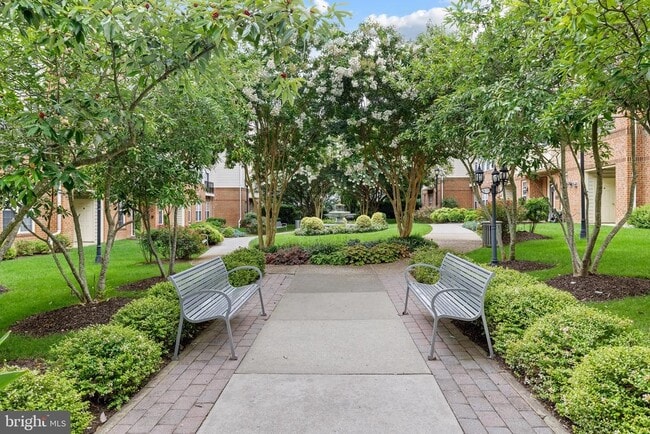 2540 Kensington Gardens in Ellicott City, MD - Building Photo - Building Photo