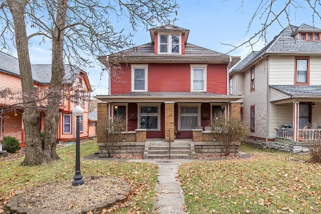 977 Woodruff Pl E Dr