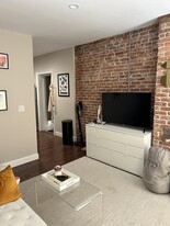 284 E 8th St, Unit #3 in Boston, MA - Building Photo