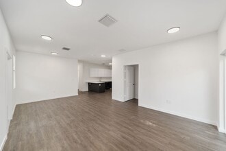 1597 NW 29 Rd in Gainesville, FL - Building Photo - Building Photo