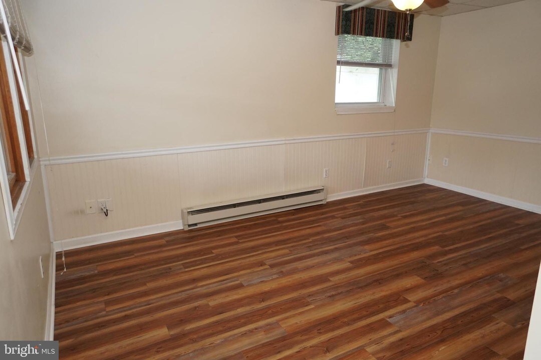 215 W Summit St-Unit -B in Mohnton, PA - Building Photo