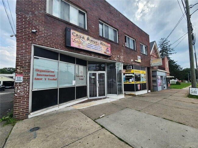 715 Burnside Ave-Unit -7 in East Hartford, CT - Building Photo - Building Photo