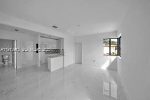 450 Beacom Blvd in Miami, FL - Foto de edificio - Building Photo