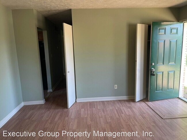 106 Cherrywood Dr photo'