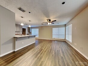 15614 Fox Springs Dr in Houston, TX - Building Photo - Building Photo