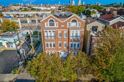 property at 2741 N Southport Ave