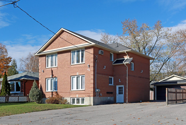 86 Wayne Ave in Oshawa, ON - Building Photo - Primary Photo