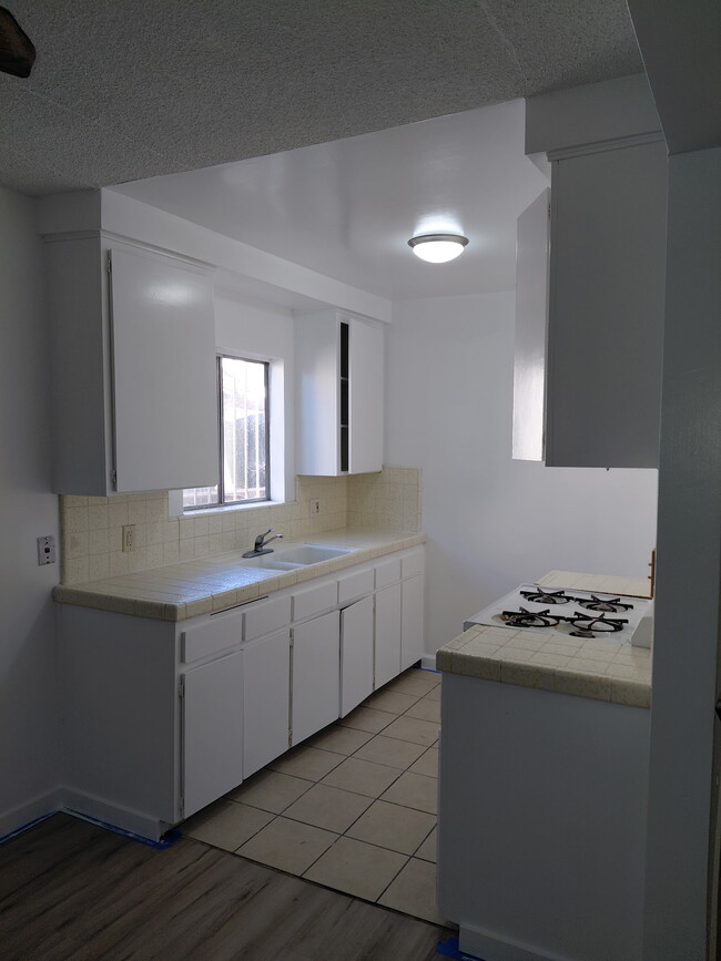 property at 4081 W 141st St