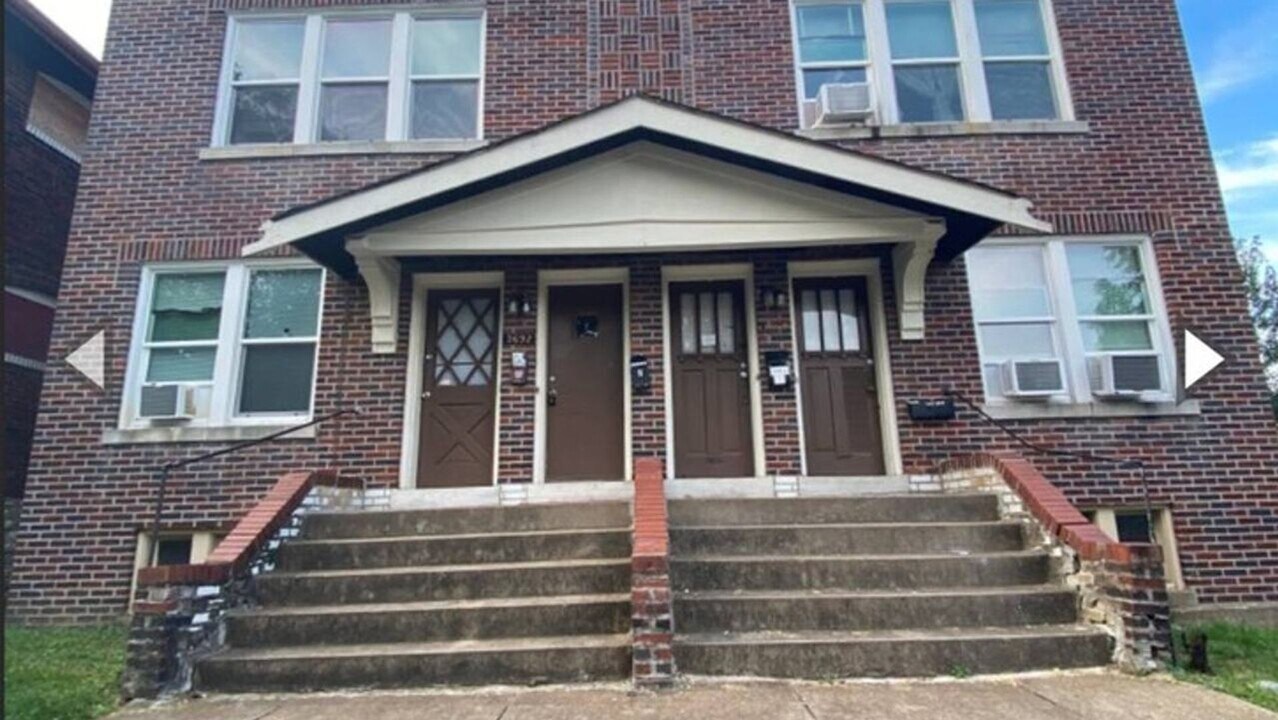 3694 Montana St in St. Louis, MO - Building Photo
