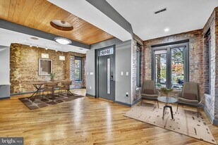 1000 Park Rd NW in Washington, DC - Building Photo