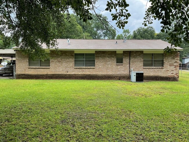 3636 Dunhill Dr in Columbus, GA - Building Photo - Building Photo