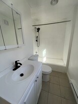 157 Clark St in New Britain, CT - Building Photo