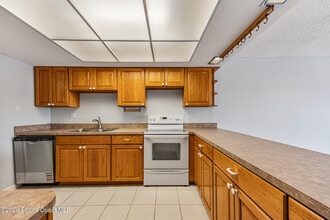 2135 N Courtenay Pkwy in Merritt Island, FL - Building Photo - Building Photo