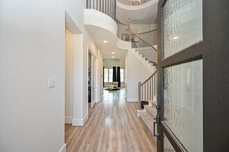 9006 Meadow Bridge Dr in Missouri City, TX - Building Photo - Building Photo