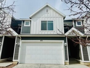 431 S Pegasus Way in Saratoga Springs, UT - Building Photo - Building Photo