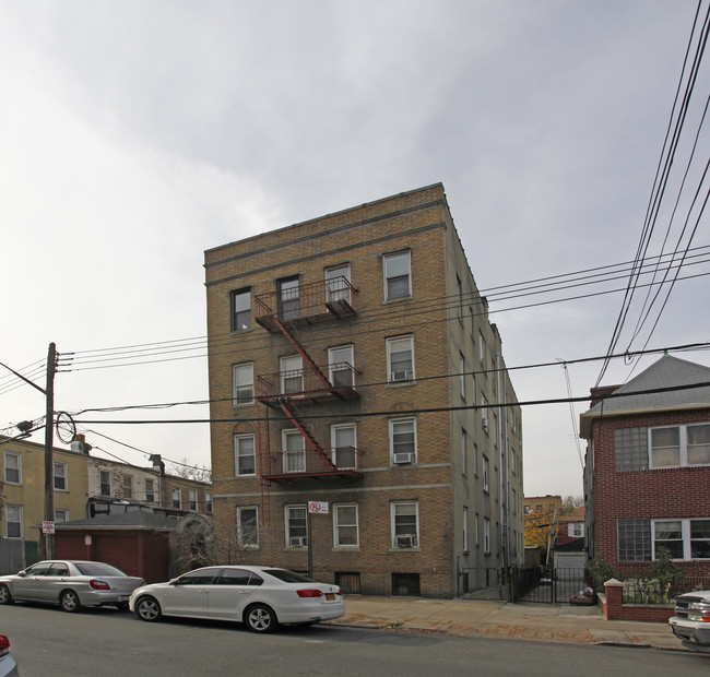 37-70 63rd St in Woodside, NY - Building Photo - Building Photo